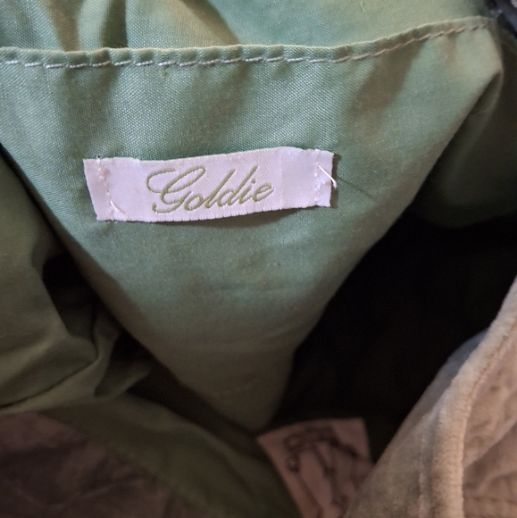 NWT Vintage Goldie Limited Edition 6 Bath & Body Works Green Velvet Bag. - Picture 12 of 14